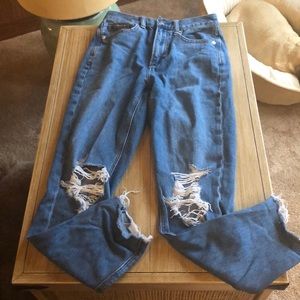 Denim ripped mom jeans